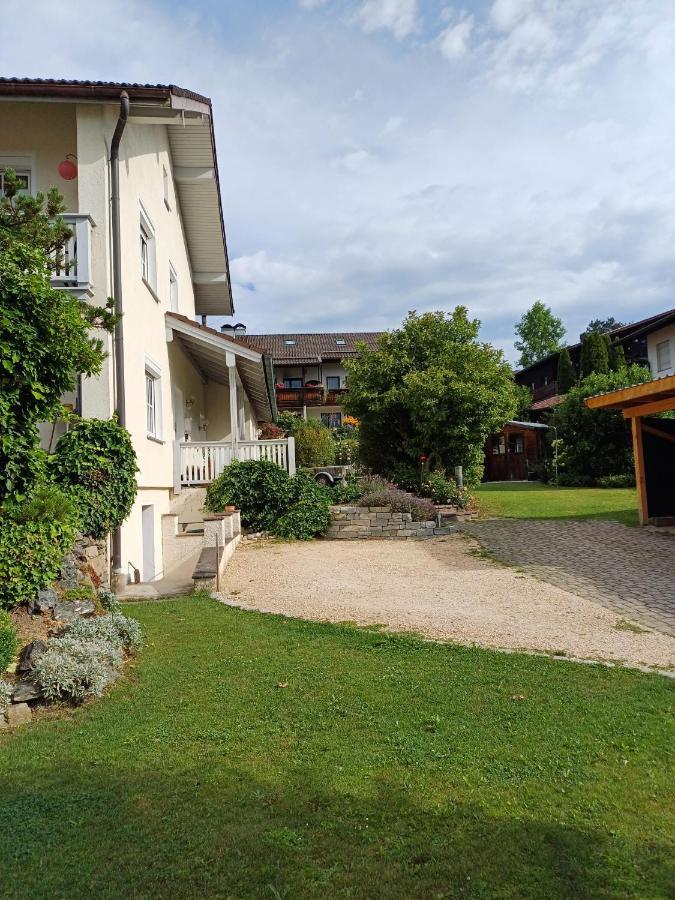 Ferienwohnung Wenzl Schnaitsee Exterior photo
